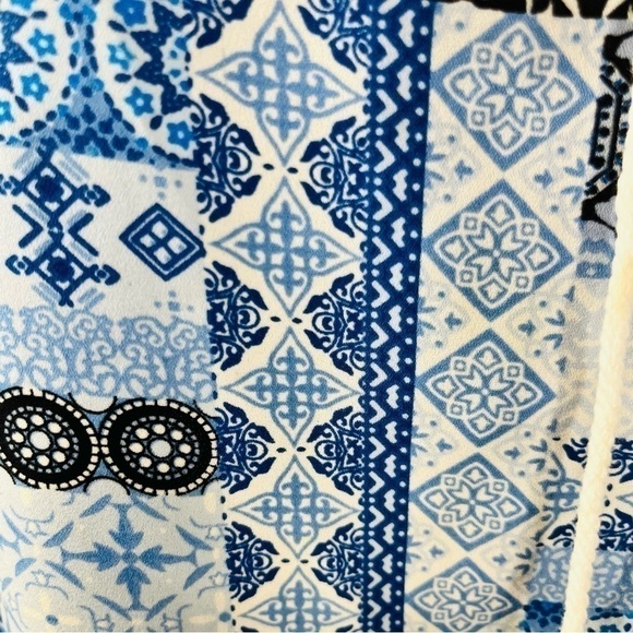Suzy Shier Blue Geometric Zellige Print Boho Sleeveless Top with Shirring Size M - Picture 5 of 12